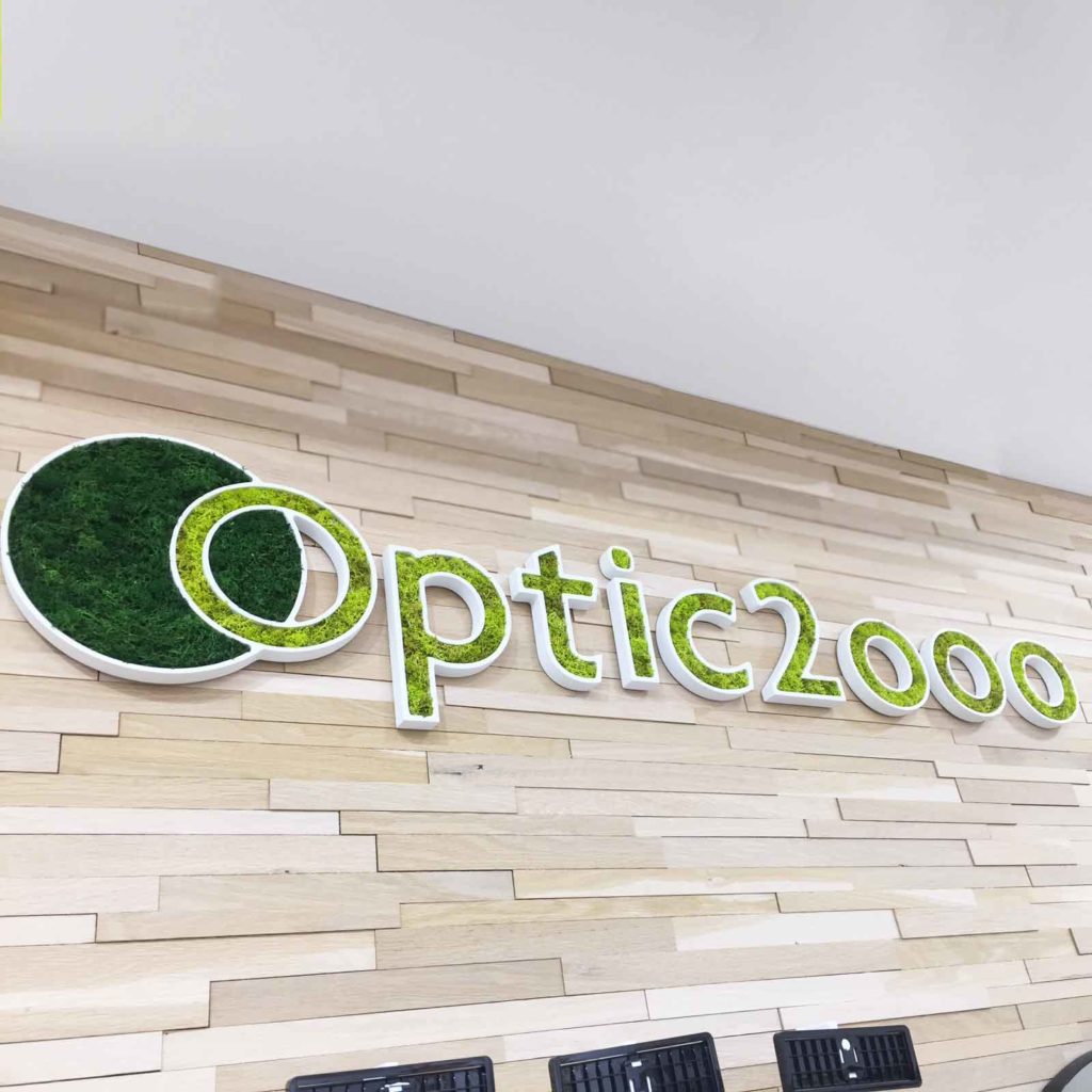 logo en 3D végétal de la marque Optic 2000