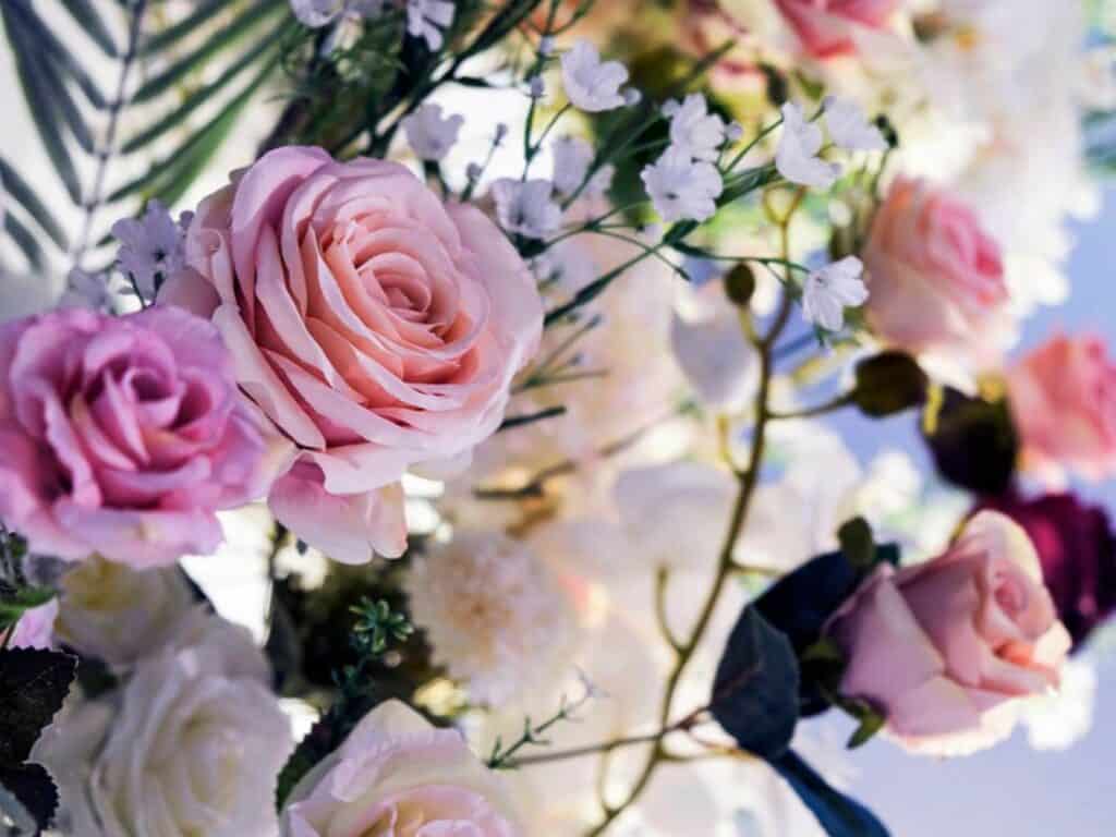 bouquet de fleurs artificielles, fleur stabilisée, fleurs artificielles haut de gamme, bouquet de fleur, bouquet de fleur haut de gamme, fleur artificielle, fleur artificielle de qualité, vases design, contemporain, fleur stabilisé haut de gamme rose