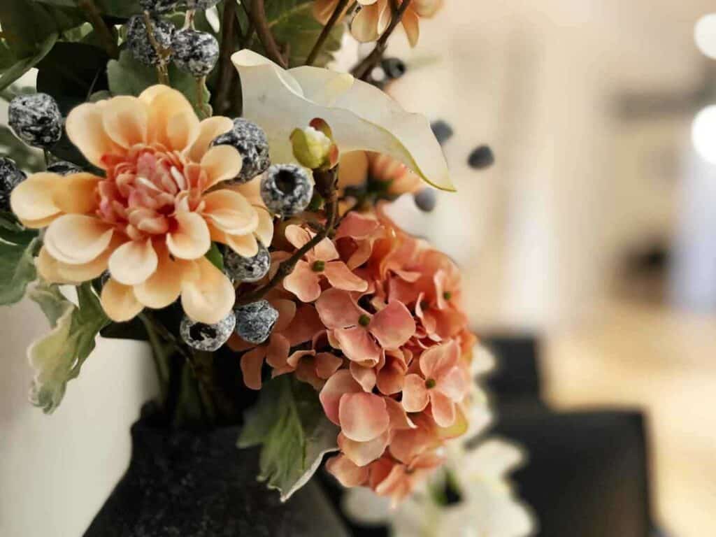 bouquet de fleurs artificielles, fleur stabilisée oranges, fleurs artificielles haut de gamme, bouquet de fleur, bouquet de fleur haut de gamme, fleur artificielle, fleur artificielle de qualité, vases design, contemporain, fleur artificielles haut de gamme, fleurs artificielles oranges